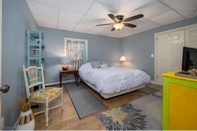 49 E Shore Dr, Vernon, NJ 07462 - Photo 10