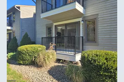 76 Sam Bonnell Dr, Union Township, NJ 08809 - Photo 2