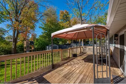 8 Townsend Ave, Hanover Township, NJ 07927 - Photo 20
