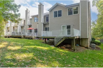 389 Summerhill Dr, Parsippany, NJ 07950 - Photo 34