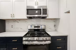 321 Amherst St, East Orange, NJ 07018 - Photo 14