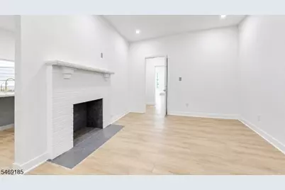 321 Amherst St, East Orange, NJ 07018 - Photo 4
