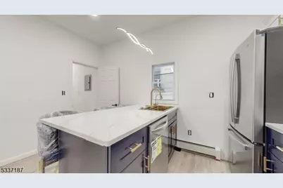 321 Amherst St, East Orange, NJ 07018 - Photo 12