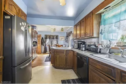 406 W 15th St, Linden, NJ 07036 - Photo 8