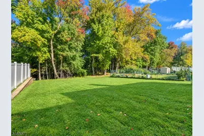 756 Pinewood Rd, Union Township, NJ 07083 - Photo 20