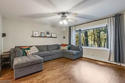 83 Tomahawk Trl, Sparta Township, NJ 07871 - Photo 12