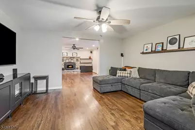 83 Tomahawk Trl, Sparta Township, NJ 07871 - Photo 10
