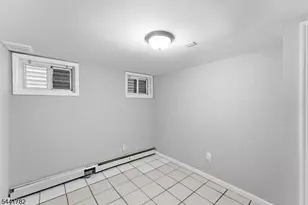 318 Grove St, Newark, NJ 07103 - Photo 16