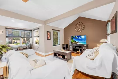 99 Raymond Ave, Nutley, NJ 07110 - Photo 4