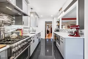 99 Raymond Ave, Nutley, NJ 07110 - Photo 8