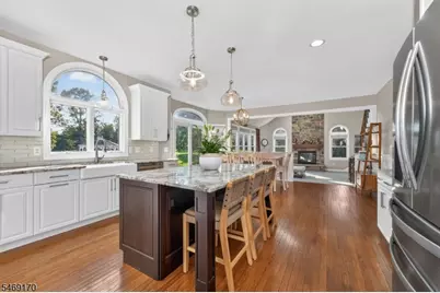 28 Nashaway Dr, Raritan Township, NJ 08551 - Photo 8