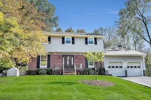 8 Cedar Ln, Roseland, NJ 07068 - Photo 2