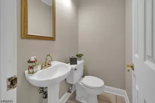 8 Cedar Ln, Roseland, NJ 07068 - Photo 32