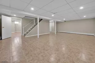 8 Cedar Ln, Roseland, NJ 07068 - Photo 34