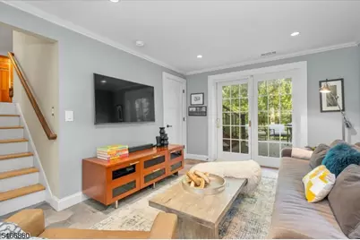 17 Old Oak Dr, New Providence, NJ 07901 - Photo 30