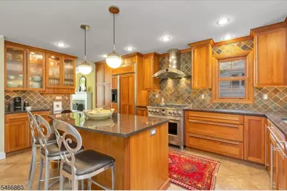17 Old Oak Dr, New Providence, NJ 07901 - Photo 8