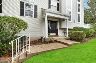 1 Knox Ct, Bernards Township, NJ 07920 - Photo 1