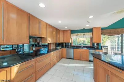 9 Griffin Ct, Sparta Township, NJ 07871 - Photo 6