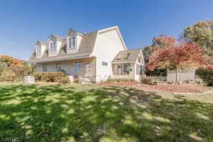 5 Collinswood Ln, Knowlton Township, NJ 07832 - Photo 8