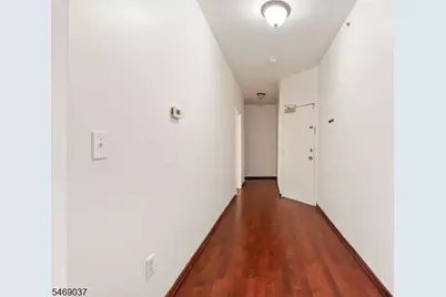 133 N Maple Ave #103, East Orange, NJ 07017 - Photo 10