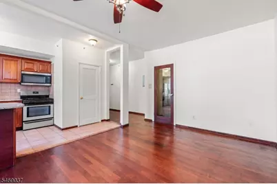 133 N Maple Ave #103, East Orange, NJ 07017 - Photo 6