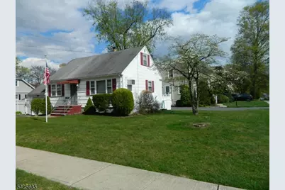 20 Saint Charles Ave, West Caldwell, NJ 07006 - Photo 2