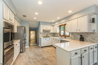 12 Kristen Dr, Roxbury Township, NJ 07876 - Photo 2