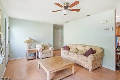 38 Highland Lakes Rd, Vernon, NJ 07462 - Photo 6