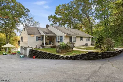101 Morse Lake Rd #B, Bloomingdale, NJ 07403 - Photo 1