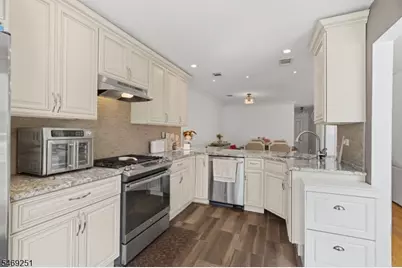 78 Homestead Ln #78, Lincoln Park, NJ 07035 - Photo 8