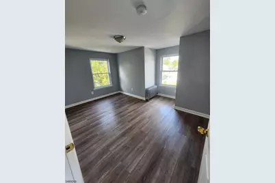 10 Westcott St, Bloomfield, NJ 07003 - Photo 12