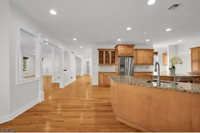 8 Chapel Hill Ct, Cedar Grove, NJ 07009 - Photo 14