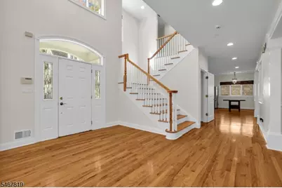 8 Chapel Hill Ct, Cedar Grove, NJ 07009 - Photo 4