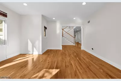 8 Chapel Hill Ct, Cedar Grove, NJ 07009 - Photo 6
