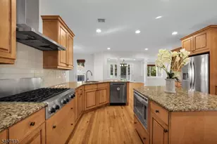 8 Chapel Hill Ct, Cedar Grove, NJ 07009 - Photo 16