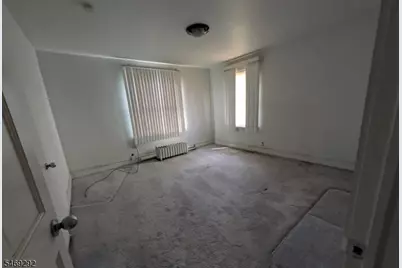 349 Parker St, Newark, NJ 07104 - Photo 6