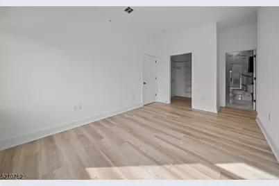1 Union Ave #204, Cresskill, NJ 07626 - Photo 32