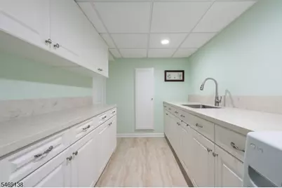 12 Eaton Ct, Summit, NJ 07901 - Photo 32