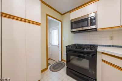 12 Eaton Ct, Summit, NJ 07901 - Photo 18