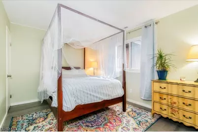 2 Davos Dr, Vernon, NJ 07462 - Photo 8