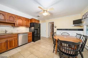 8 Hathaway Dr, New Providence, NJ 07974 - Photo 14