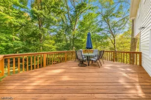 8 Hathaway Dr, New Providence, NJ 07974 - Photo 12