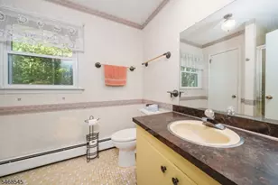 8 Hathaway Dr, New Providence, NJ 07974 - Photo 36