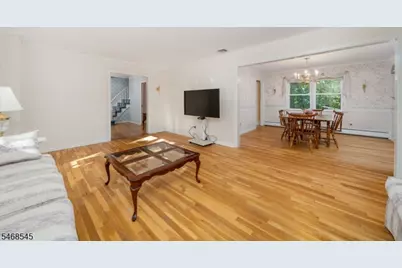 8 Hathaway Dr, New Providence, NJ 07974 - Photo 16