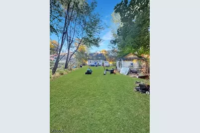 175 S Lincoln Ave, Middlesex, NJ 08846 - Photo 12