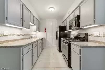 42 John St #3B, Bloomfield, NJ 07003 - Photo 12