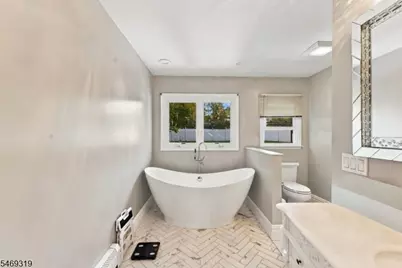2 Wortendyke Ave, Emerson, NJ 07630 - Photo 20