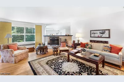 11 Hamilton Drive East, North Caldwell, NJ 07006 - Photo 2