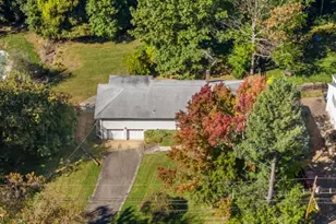 11 Hamilton Dr E, North Caldwell, NJ 07006 - Photo 18