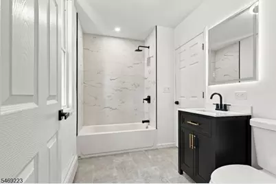 75 Washington St, East Orange, NJ 07017 - Photo 10